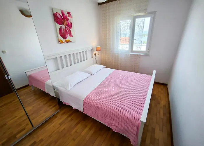 Blagaic Apartment Maslinica